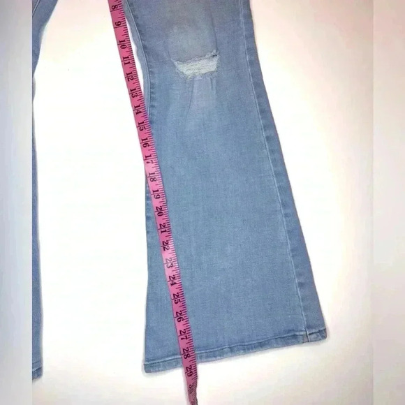 A.N.A Women’s High Rise Flare Jeans Size-10 - Picture 4 of 10